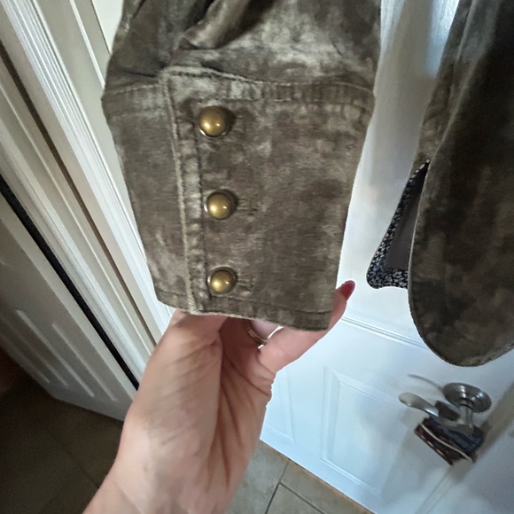 Anthropologie Velvet Shacket,  Army Green, NWOT, size Medium - Picture 4 of 8